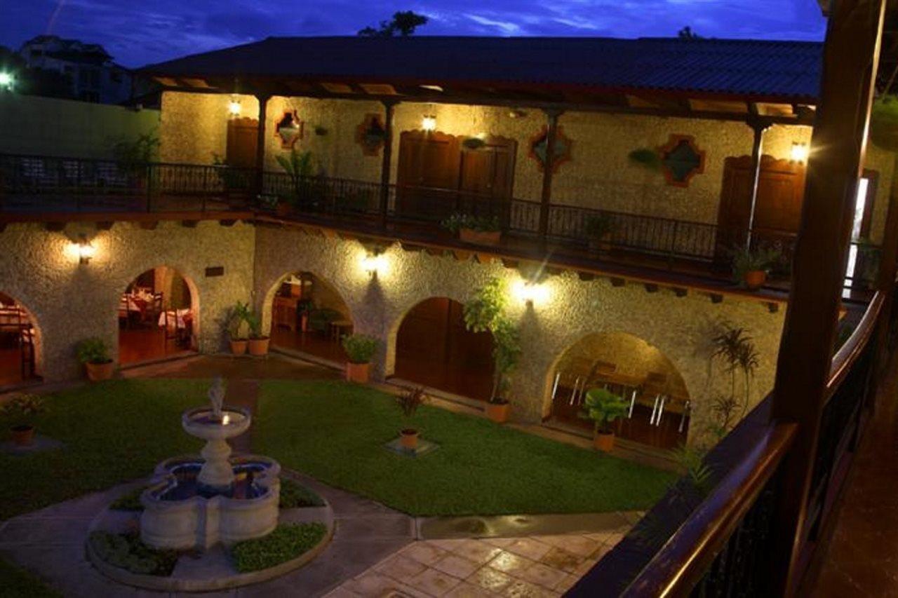 Hotel Del Patio Flores Exterior foto